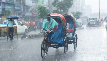 সাতসকালে রাজধানীতে বৃষ্টি, দূর্ভোগে অফিসগামীরা সাতসকালে রাজধানীতে বৃষ্টি, দূর্ভোগে অফিসগামীরা