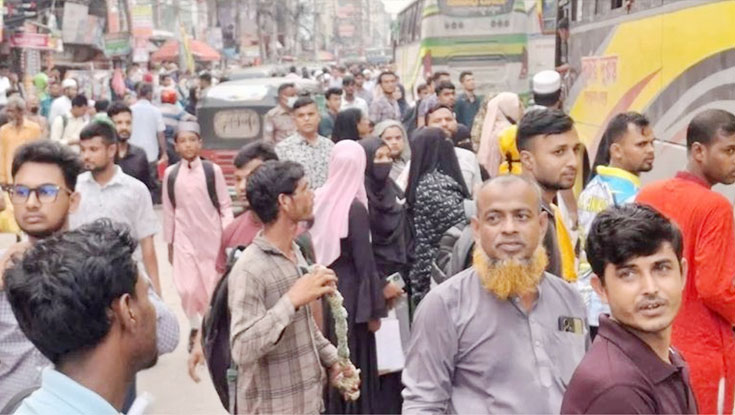 টানা ৫ দিনের ছুটিতে ঢাকা ছাড়ছে মানুষ, টার্মিনালে ভিড়