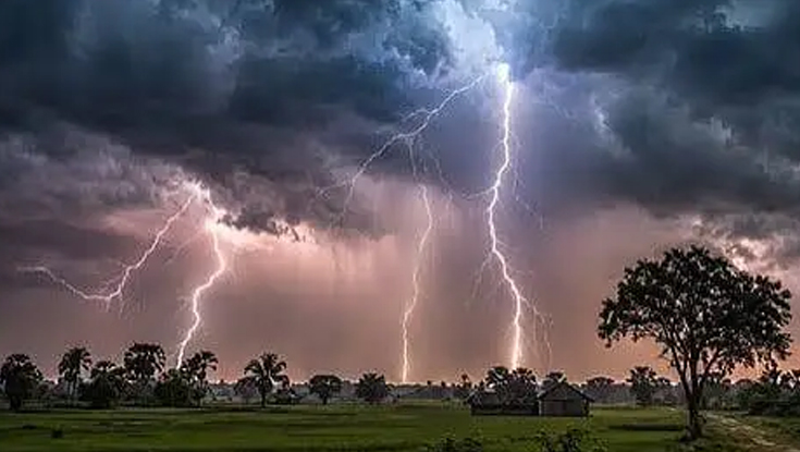 বজ্রপাতে একসঙ্গে ৬ তরুণের মৃত্যু