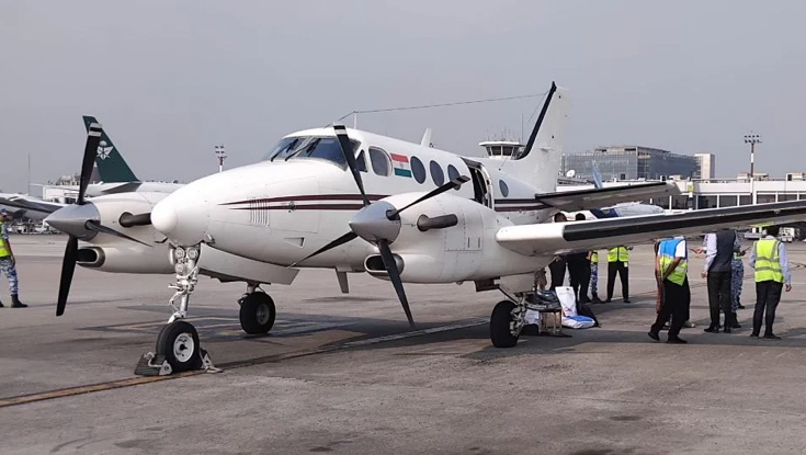 এয়ার অ্যাম্বুলেন্সের দরজা খুলে যাওয়ায় ঢাকায় জরুরি অবতরণ