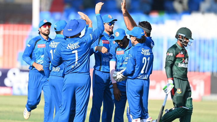 পাওয়ার প্লেতে ৪ উইকেট হারানোর পর সাইফ-ইমনের প্রতিরোধ