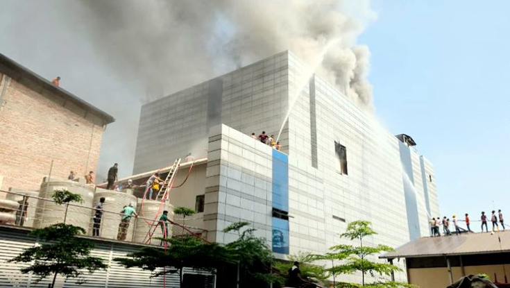ওষুধ কারখানার আগুন নিয়ন্ত্রণে