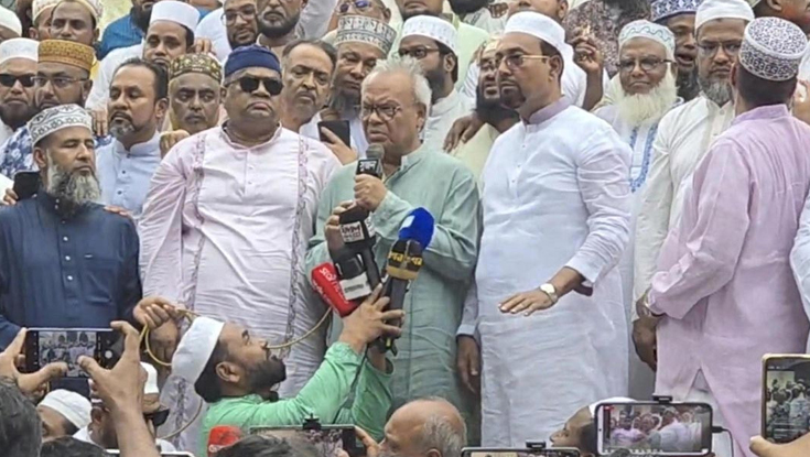 পতিত শক্তিকে আশকারা দেবেন না, জামায়াতকে রিজভী