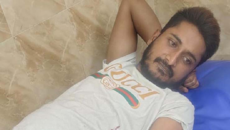 নাটোরে পিস্তল ঠেকিয়ে লাখ টাকা ছিনতাই