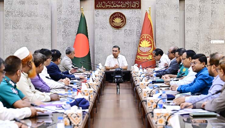 ঢাকার গণপরিবহন ব্যবস্থাপনা নিয়ে বৈঠকে প্রধানমন্ত্রী