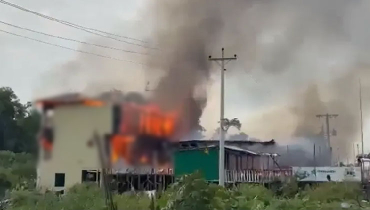 কক্সবাজারে রিসোর্টে ভয়াবহ অগ্নিকাণ্ডে নিহত ৬