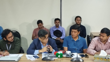 সাইবার আইনের বদলে মানহানির আইন কার্যকরের পরামর্শ শফিকুল আলমের সাইবার আইনের বদলে মানহানির আইন কার্যকরের পরামর্শ শফিকুল আলমের