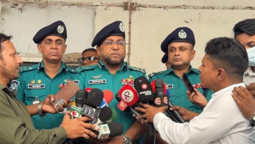 ‘ক্লিনিকে হামলার ঘটনায় আসামিদের ধরতে অভিযান চলছে’ ‘ক্লিনিকে হামলার ঘটনায় আসামিদের ধরতে অভিযান চলছে’