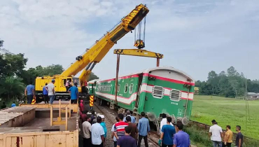ছয় ঘণ্টা পর উত্তরাঞ্চলের রেল যোগাযোগ স্বাভাবিক