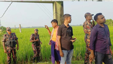 সাপাহার সীমান্তে ৪ জনকে পুশইনের চেষ্টা, প্রতিহত বিজিবির সাপাহার সীমান্তে ৪ জনকে পুশইনের চেষ্টা, প্রতিহত বিজিবির