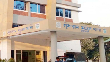 প্রেমের প্রস্তাবে সাড়া না দেয়ায় কিশোরীকে ধর্ষণ প্রেমের প্রস্তাবে সাড়া না দেয়ায় কিশোরীকে ধর্ষণ