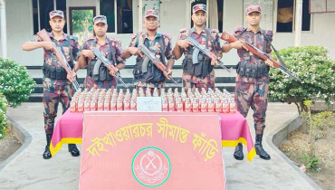 সীমান্তে সাড়ে ৫ লাখ টাকার ভারতীয় পণ্যসহ আটক ১ সীমান্তে সাড়ে ৫ লাখ টাকার ভারতীয় পণ্যসহ আটক ১