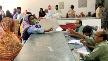 প্রশাসনের আশ্বাসে রামেক ইন্টার্ন চিকিৎসকদের কর্মবিরতি স্থগিত প্রশাসনের আশ্বাসে রামেক ইন্টার্ন চিকিৎসকদের কর্মবিরতি স্থগিত
