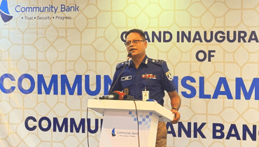 ‘সরকার অনুমতি দিলে ক্রসফায়ার করতে পিছপা হবে না পুলিশ’ ‘সরকার অনুমতি দিলে ক্রসফায়ার করতে পিছপা হবে না পুলিশ’