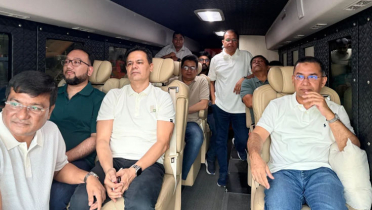 ফেনীর পথে প্রধানমন্ত্রী ফেনীর পথে প্রধানমন্ত্রী