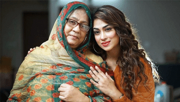 মা হারালেন চিত্রনায়িকা পপি মা হারালেন চিত্রনায়িকা পপি