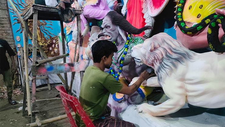 চলছে শেষ মুর্হূর্তের কাজ